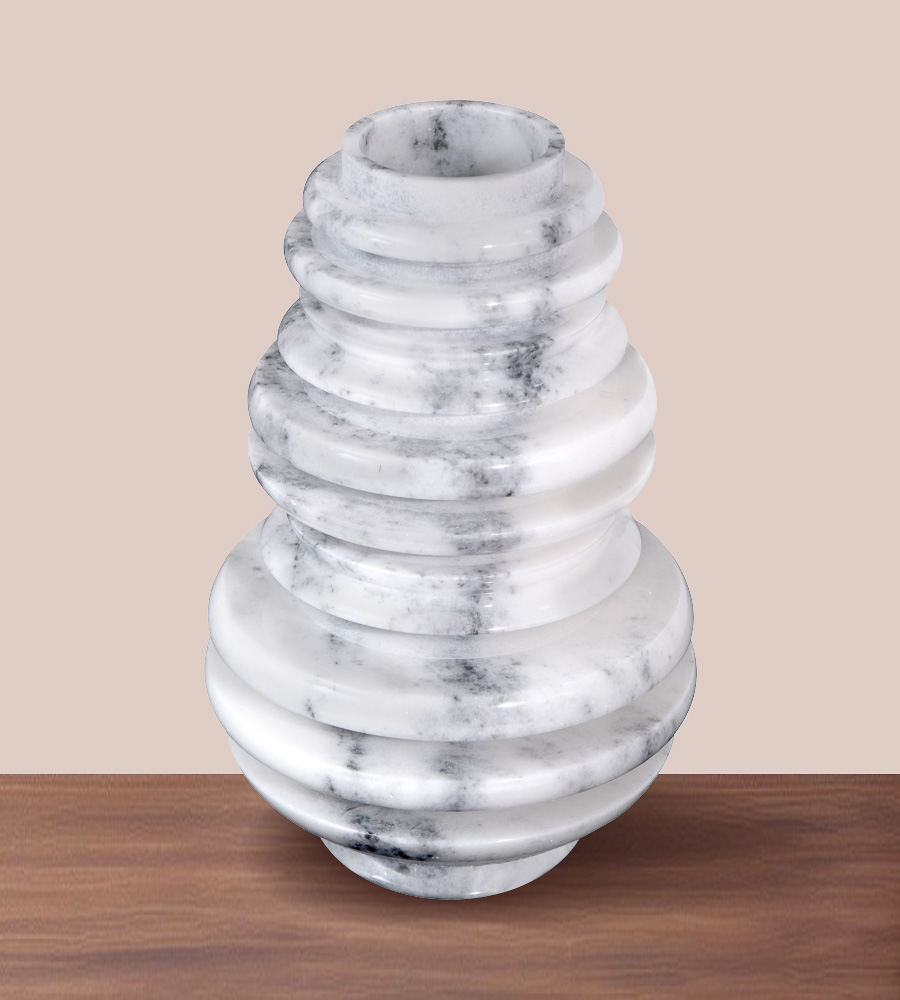 IO VASE-IX